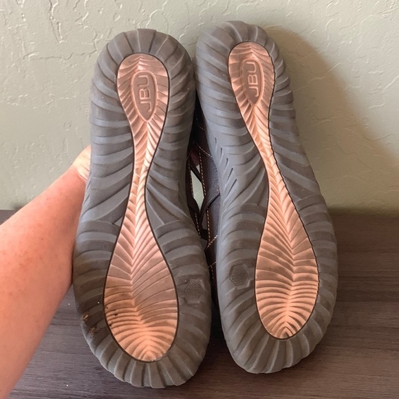 JBU JAMBU Sydney Gray Mary Jane Vegan Faux Leather Sandals Size 8.5 - Picture 10 of 10